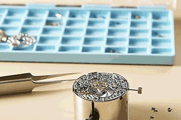 沈阳劳力士表电池更换